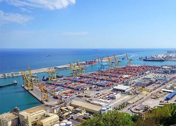 Fotografía del puerto de Barcelona